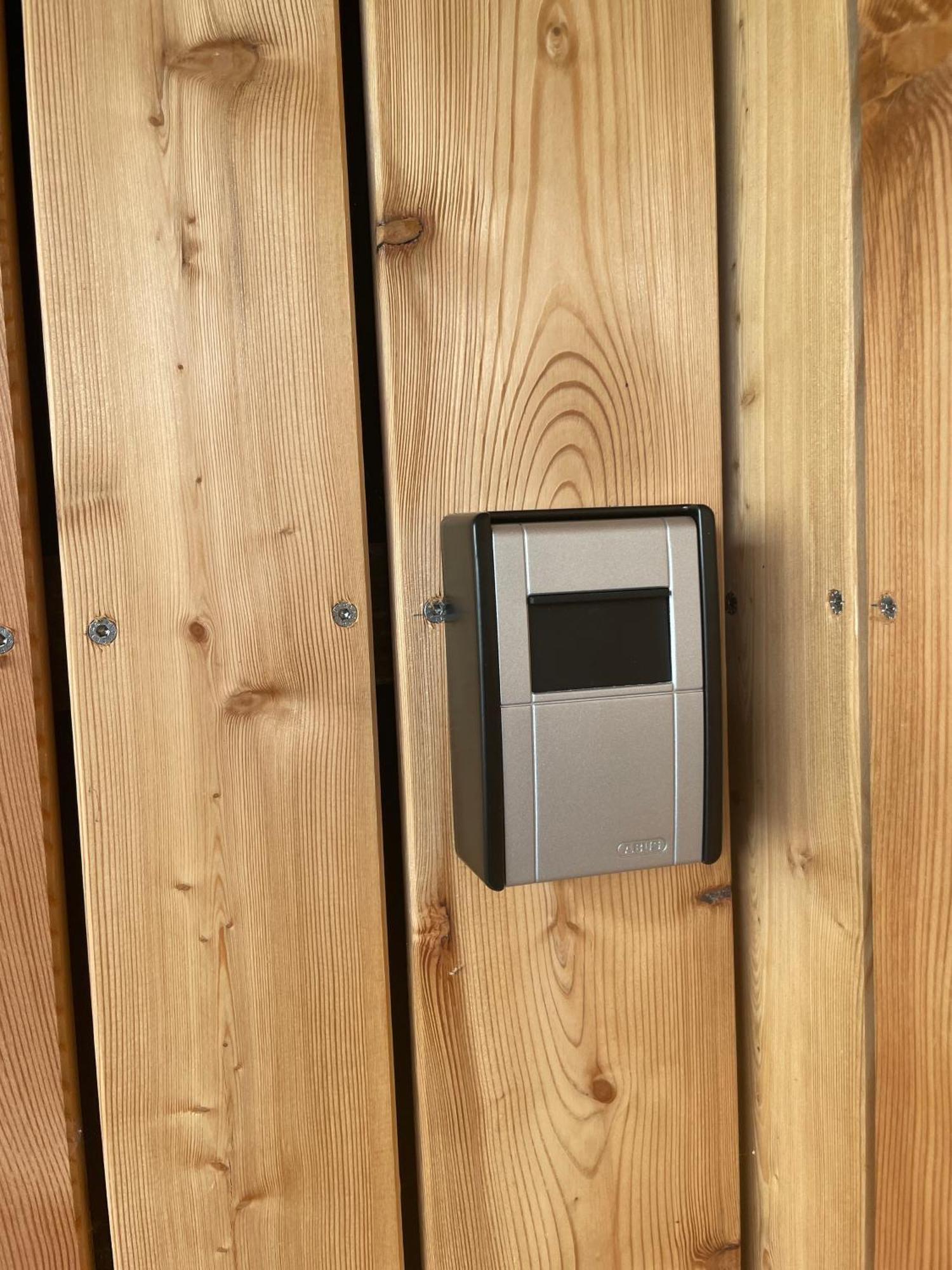 Ferienwohnung Stenja - Made Of Wood Дрезден Екстериор снимка